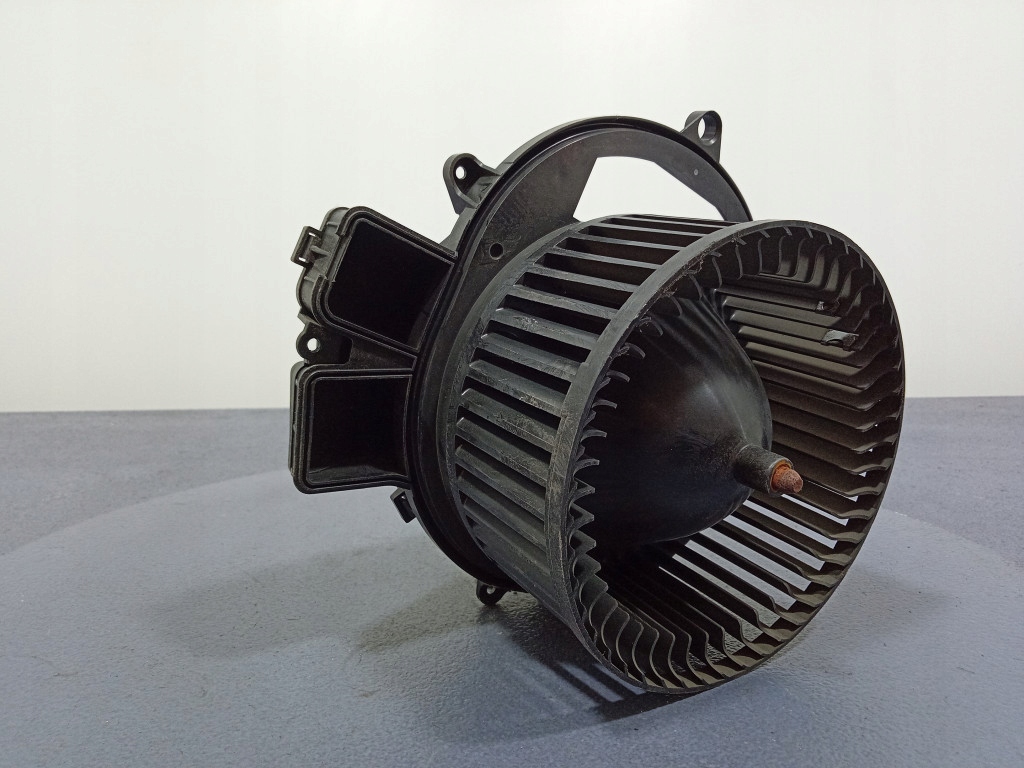 фото №1, Mercedes gls x166 воздуходувка воздуха t1015113g