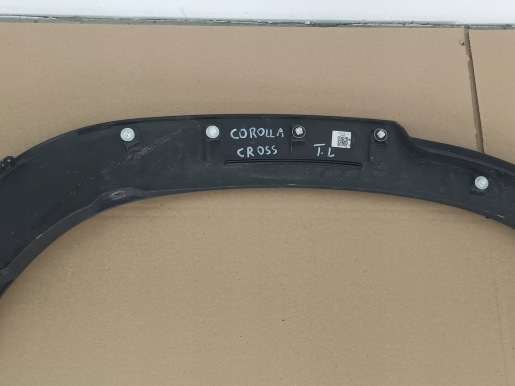фото №9, Молдинг задняя левая toyota corolla cross задняя левый