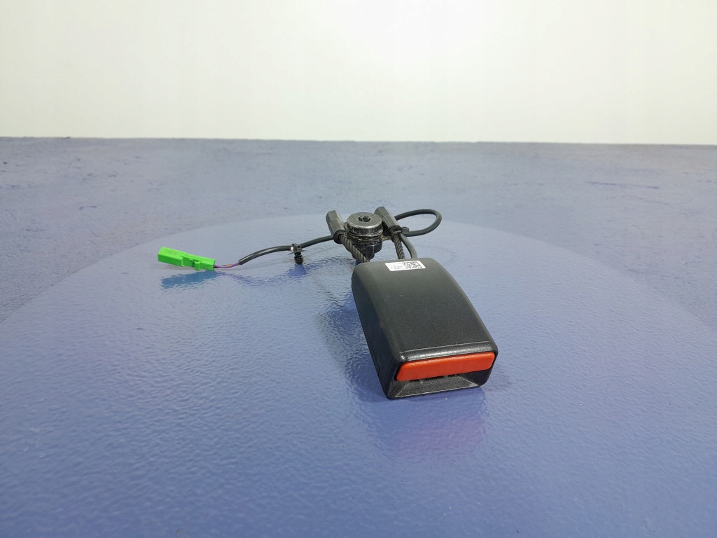 фото №1, Volvo s90 ii v90 клипса ремней сиденье водителя 31369301