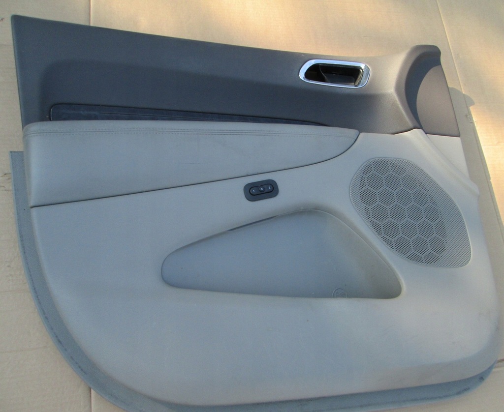 фото №10, Dodge durango iii 11 обшивка w двері перед передні