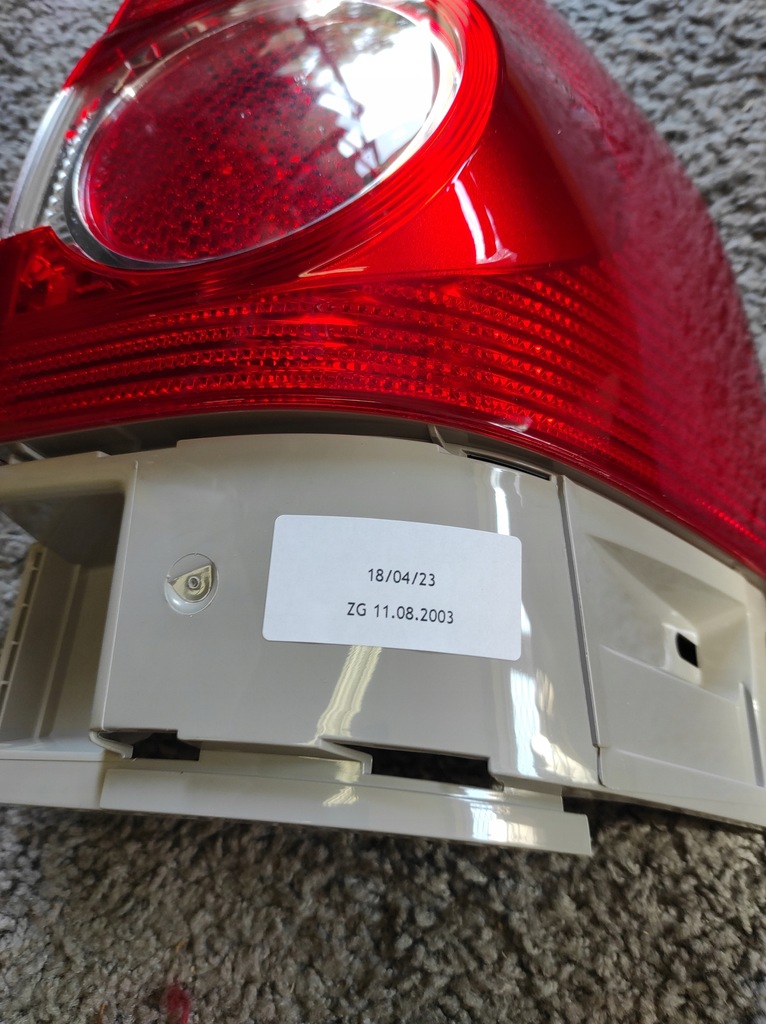 фото №11, Лампа задня права lub ліва vw sharan 03-
