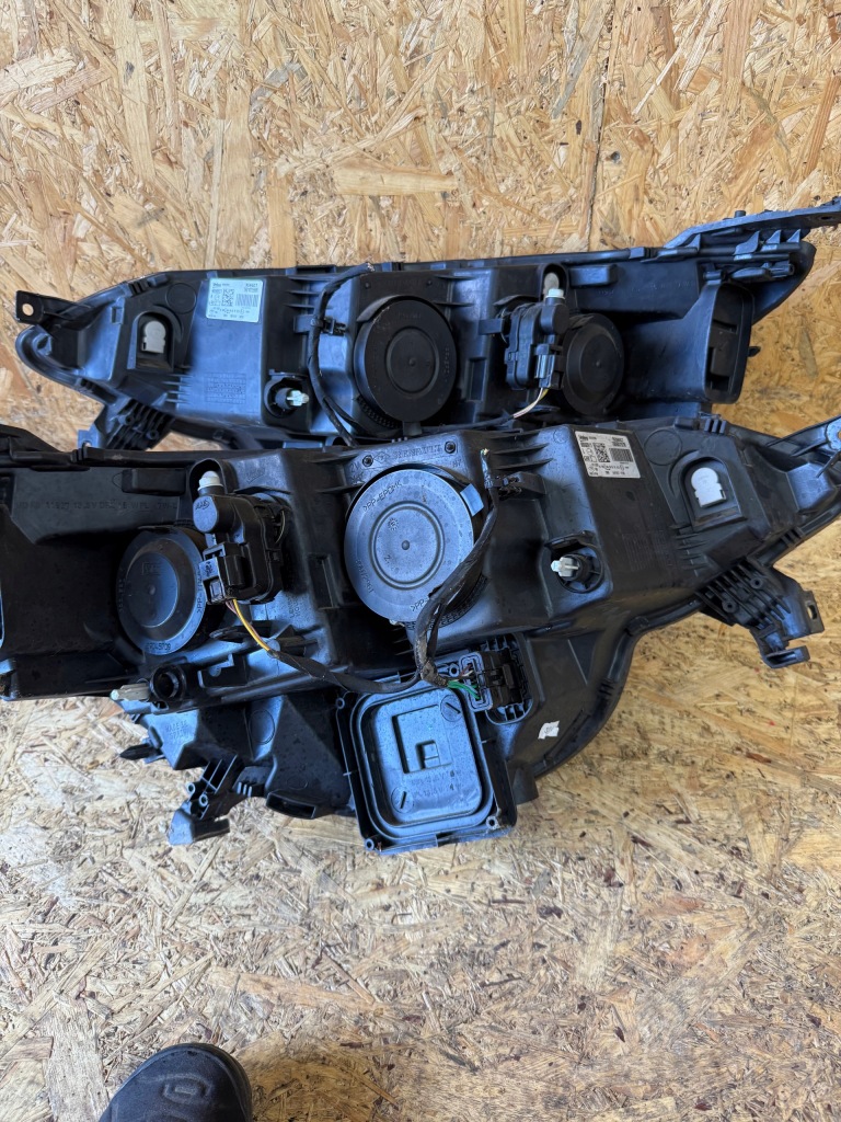 фото №6, Лампы лампа левая правая перед комплектная renault megane iv короткий led