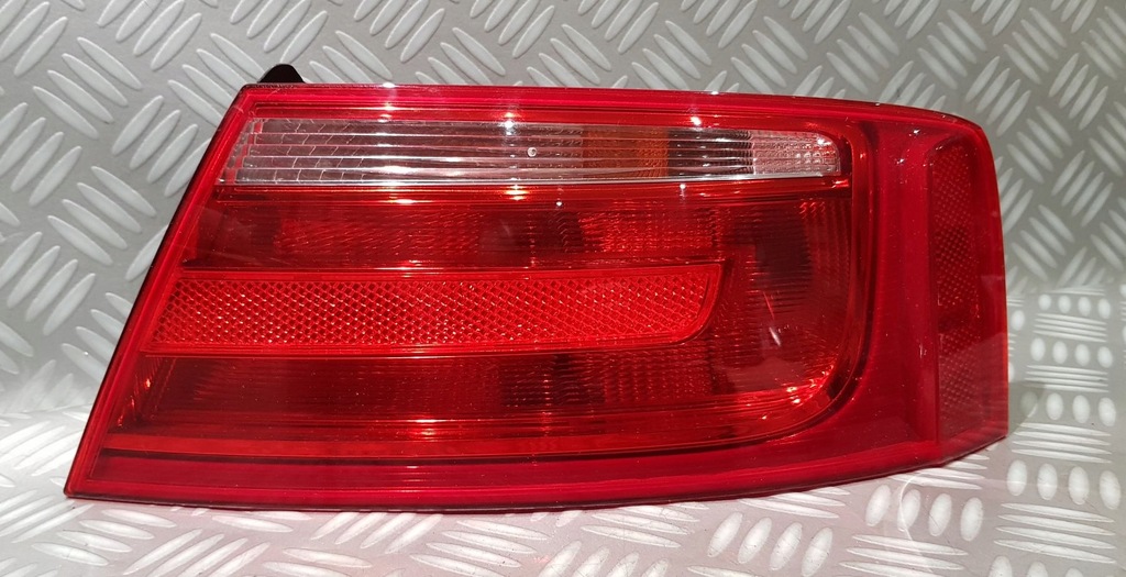 фото №10, Audi a5 s5 coupe лампа правая задняя крыла задняя 07r ładna 8t0945096