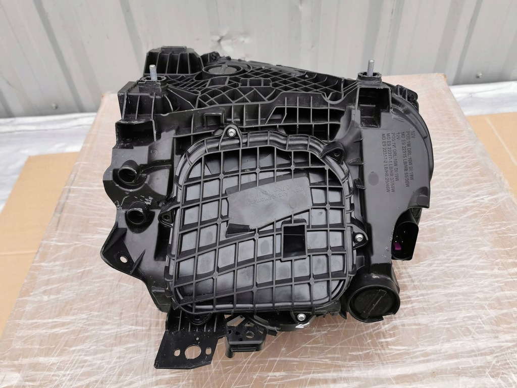 фото №8, Porsche taycan 9j1 19-24 лампа передня ліва full led europa 9j1941031e