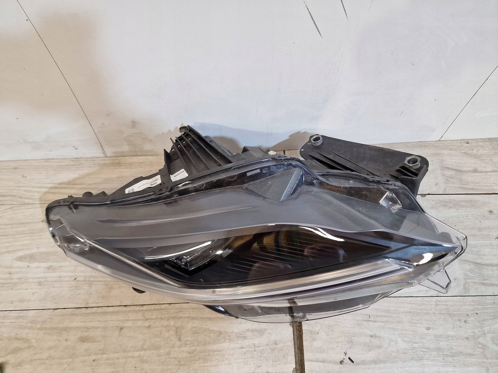 фото №3, Лампа перед передняя правая ferrari roma