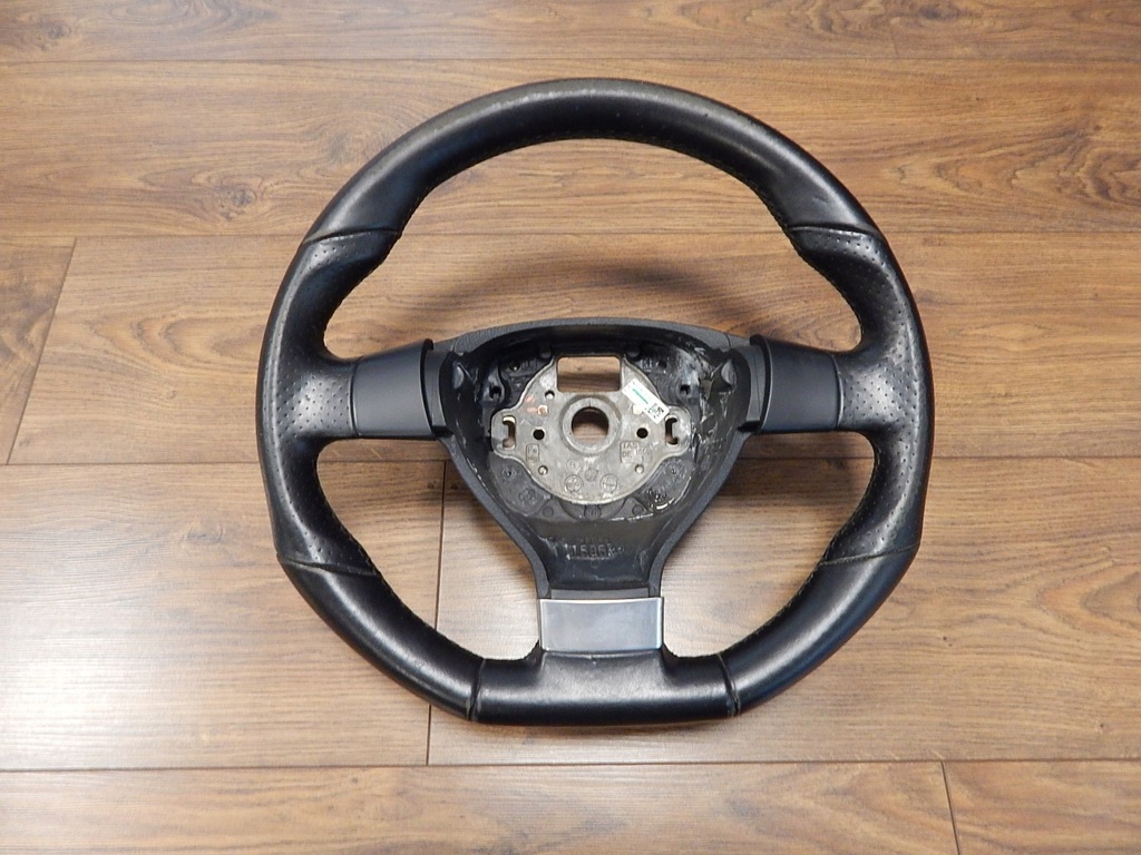 фото №1, Vw golf v gti r32 scirocco - воздуховод oryg 1k0