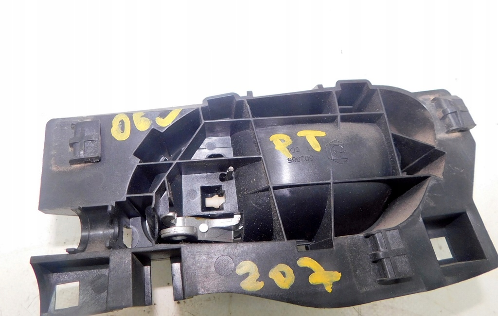 фото №5, Peugeot 207 1.4b 2006r ручка внутрішня правий задня 96802455vv