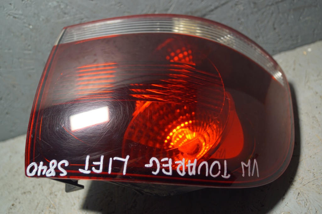 фото №8, Лампа левый задняя vw touareg 7l lift