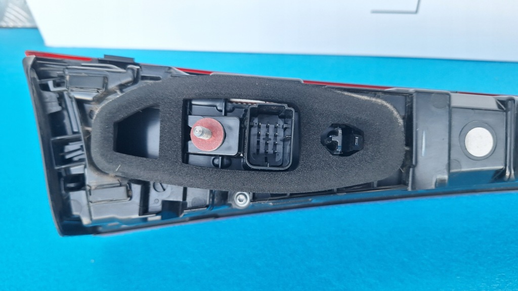 Mercedes eqe w295 v295 лампа задня w кришка blena в Україні