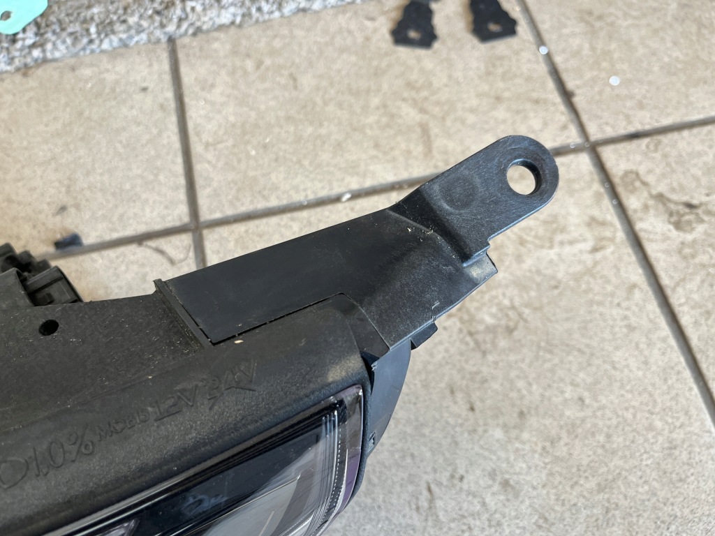 фото №1, Кронштейн кронштейн лампы ушко hyundai i30 iii lift full led