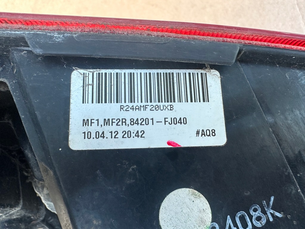 фото №6, Subaru xv i лампа задняя правая europa 84201-fj040