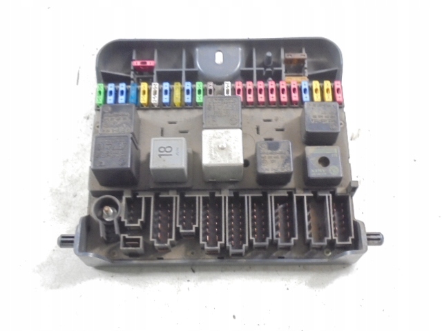 фото №6, Skoda felicia коробка предохранителей 6u0937025