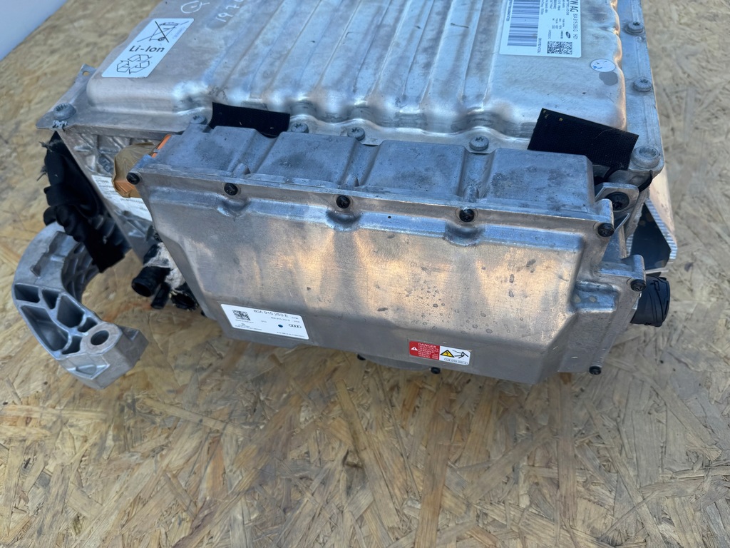 фото №8, Аккумулятор зарядное устройство audi q5 80a гибрид plug-in 80a915099g