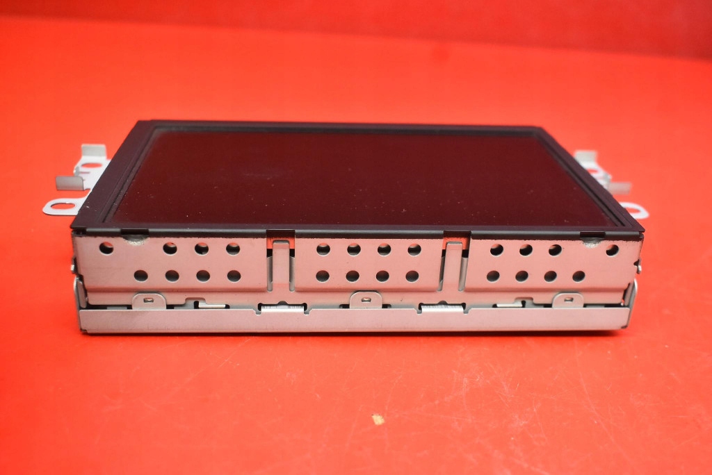 фото №10, Дисплей навигации радио 31382906 volvo v40 2 ii 12-16