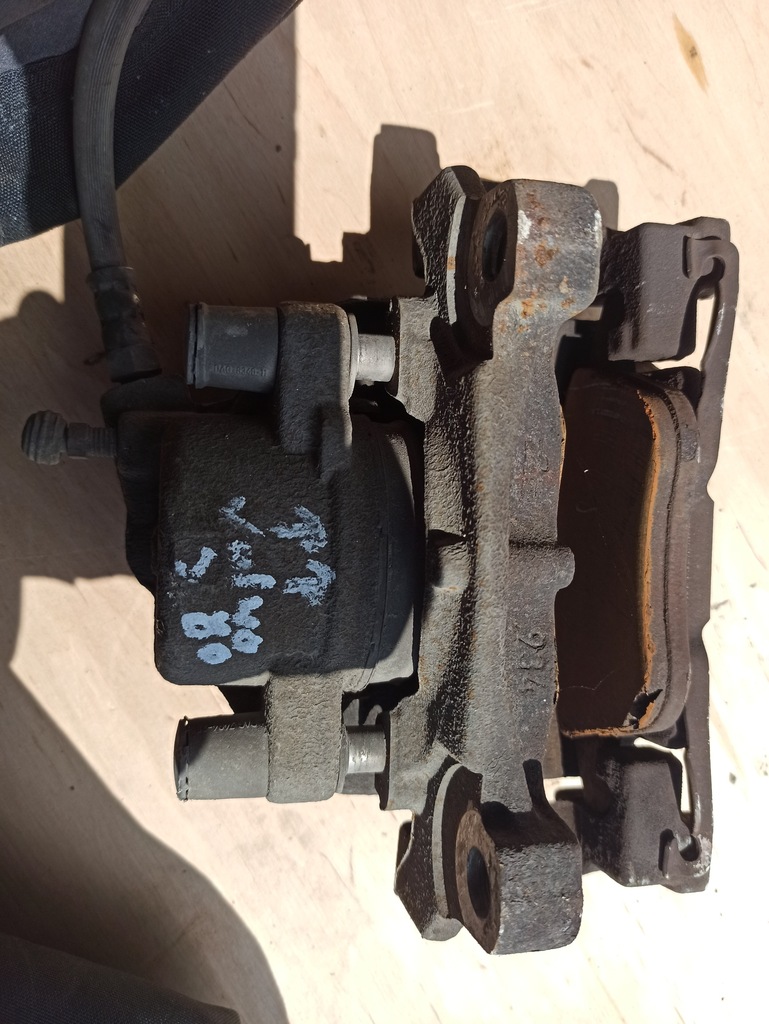 фото №1, Volvo v70 s80 правый перед суппорт тормозной