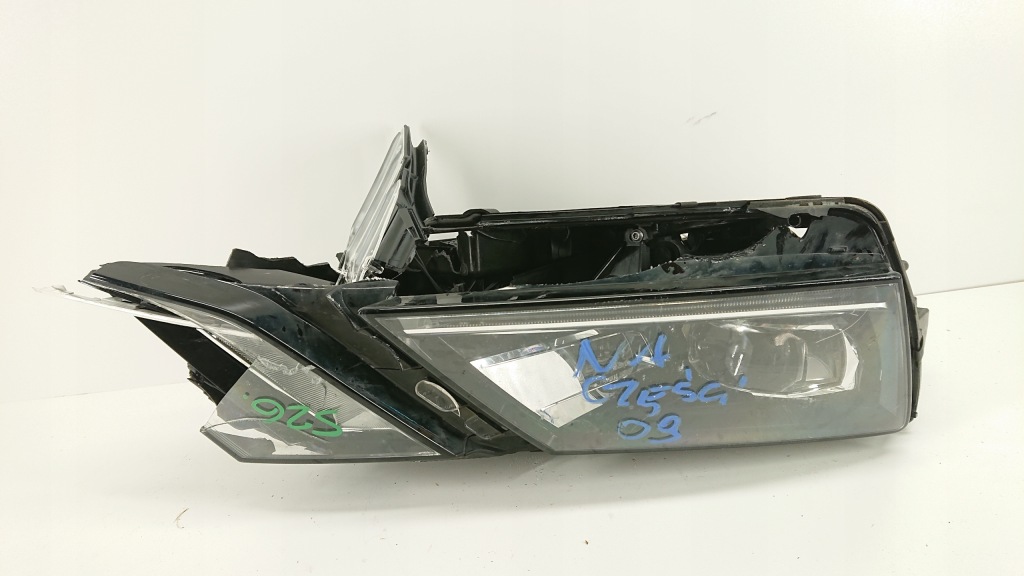 Skoda octavia 3 рестайлинг  led фара правый  передняя Доставка