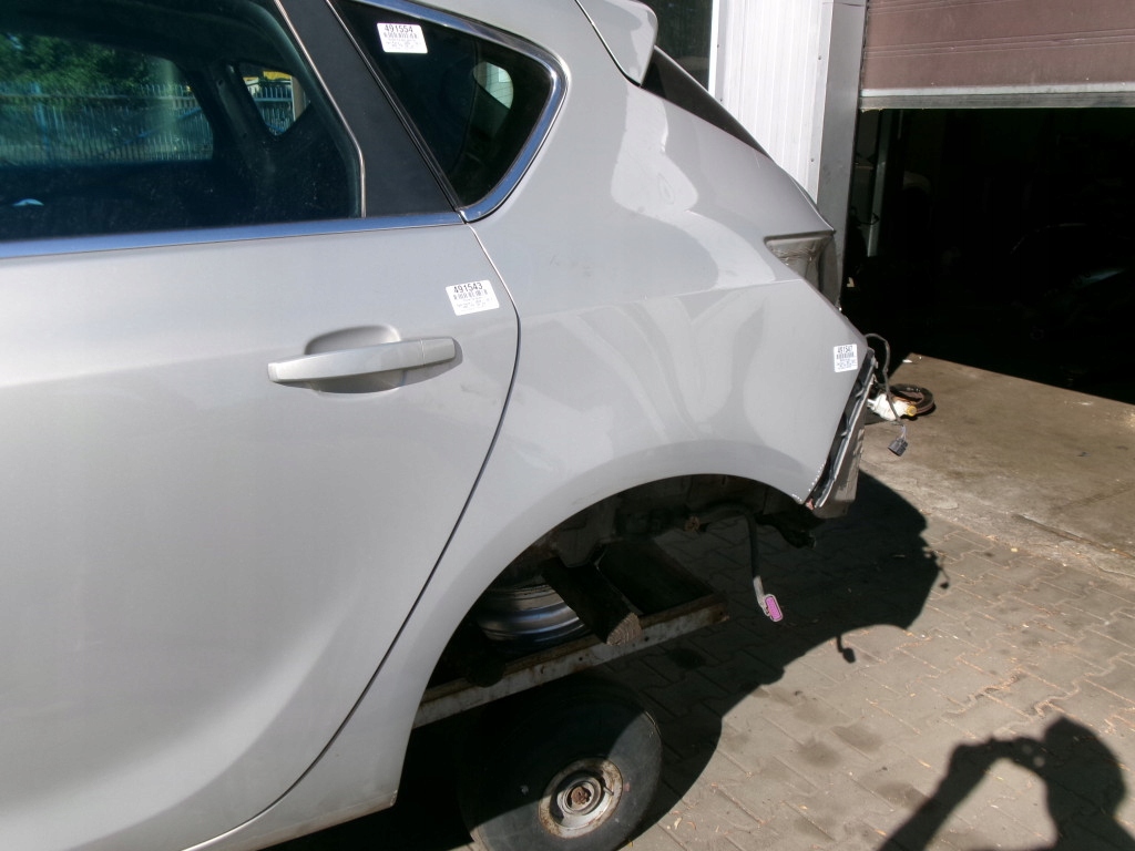 фото №1, Opel astra j 5d хетчбек крила задня лівий чверть z167