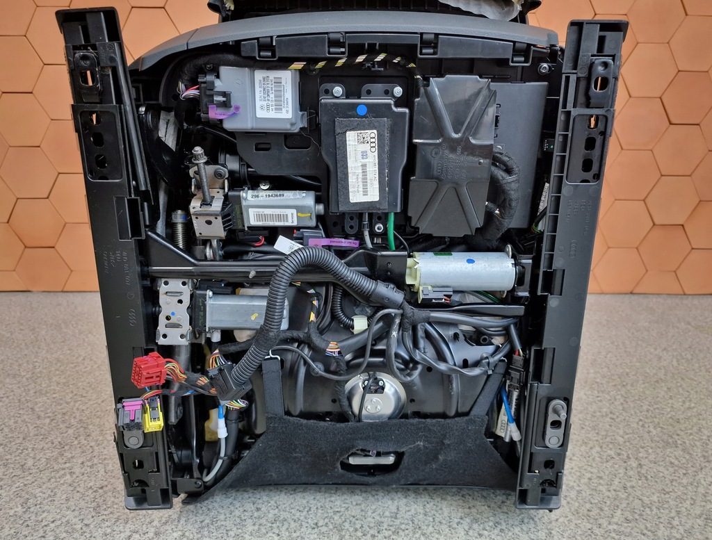 фото №14, Audi a8 s8 d4 4h салон сидіння масаж вентиляція підігрів bose