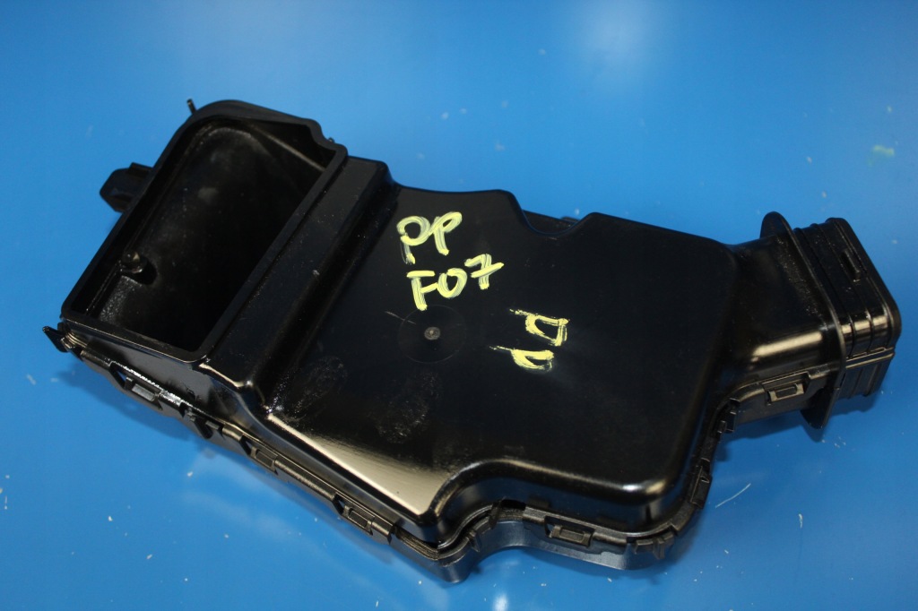 фото №1, Bmw 5 gt f07 f10 f11 3.0 d труба воздухозаборник воздуха