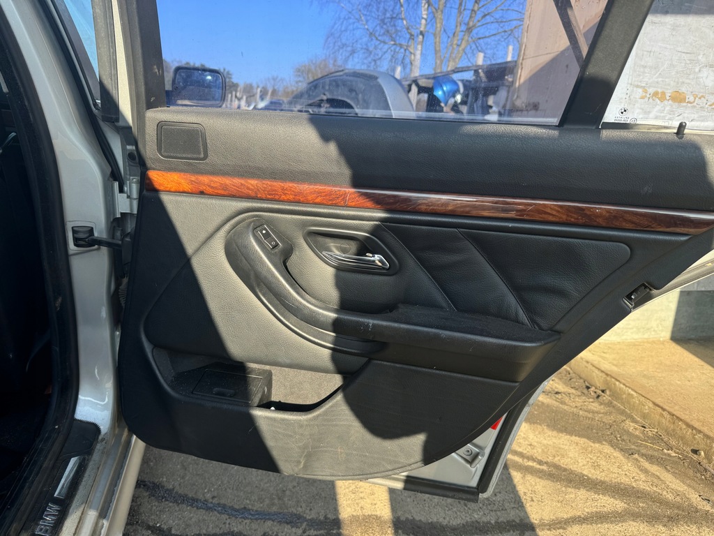 фото №6, Bmw seria5 e39 комплект сидінь обшивка дверей двері обшивки сидіння сидіння заднє сидіння