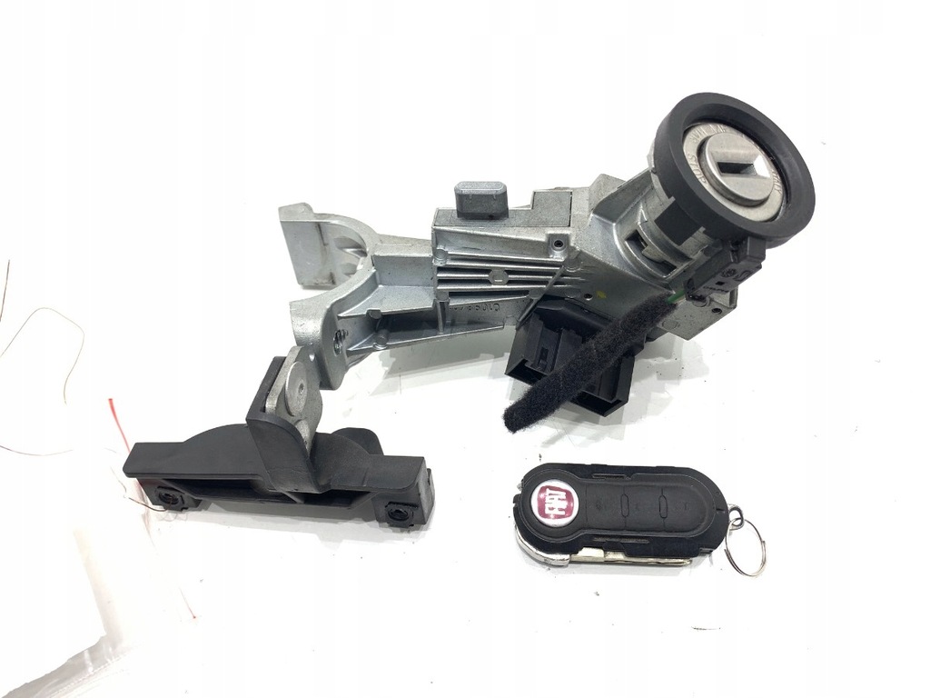 фото №1, Замок запалювання fiat grande punto 51813197 1.4 77km ключ