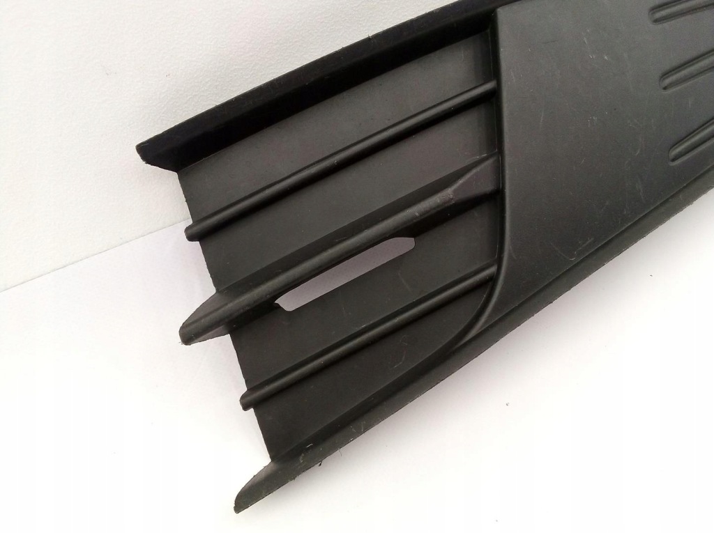 фото №8, Решётка бампера левая skoda fabia iii nj3 14- 6v0807367