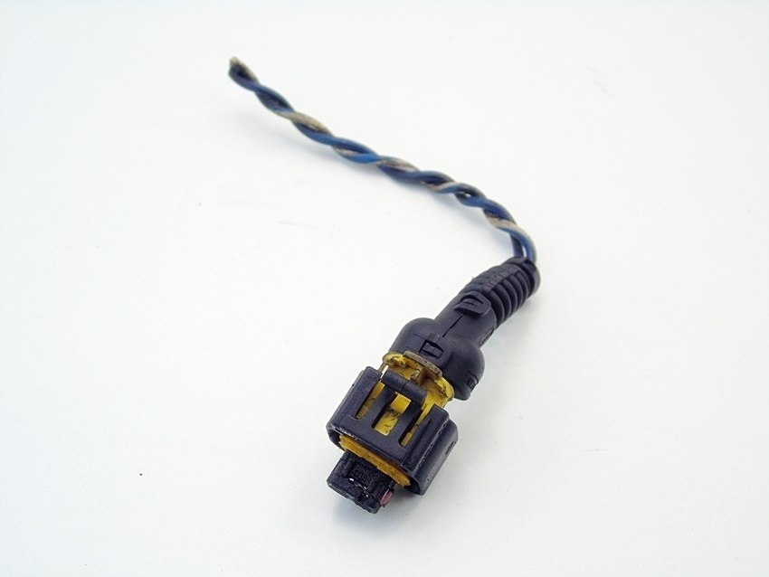 фото №1, Штекер колодка 1.3 cdti corsa c d meriva ignis agila tigra combo wagon r