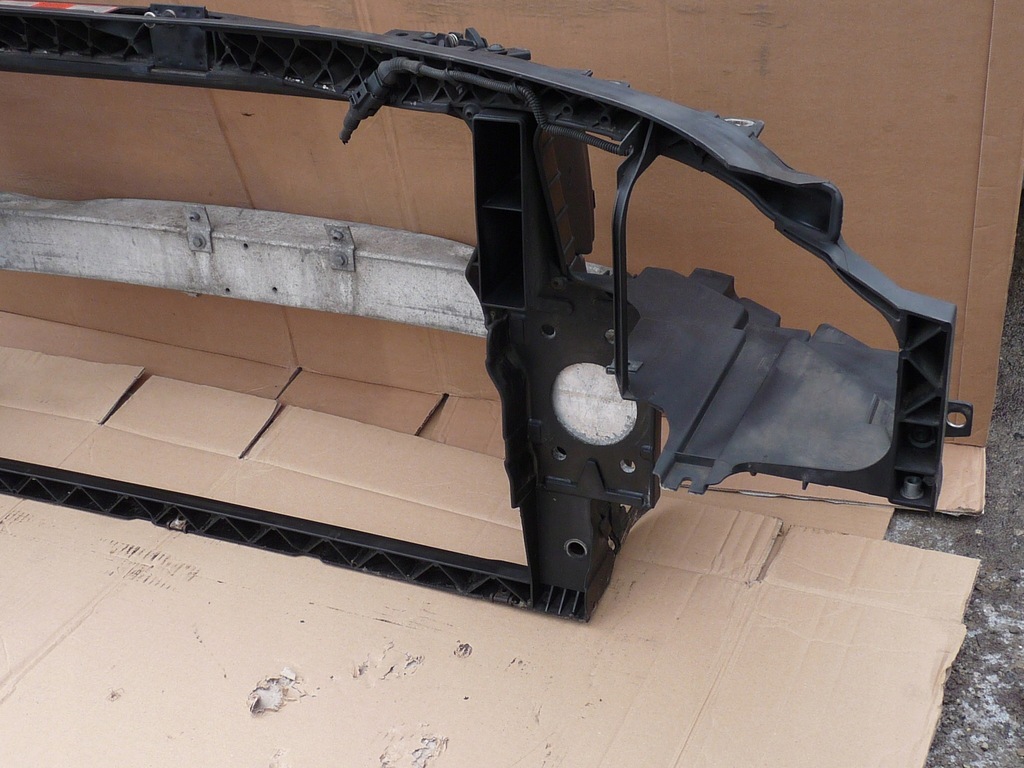 фото №11, Audi a8 d3 lift pas перед усилитель 4e0805594c