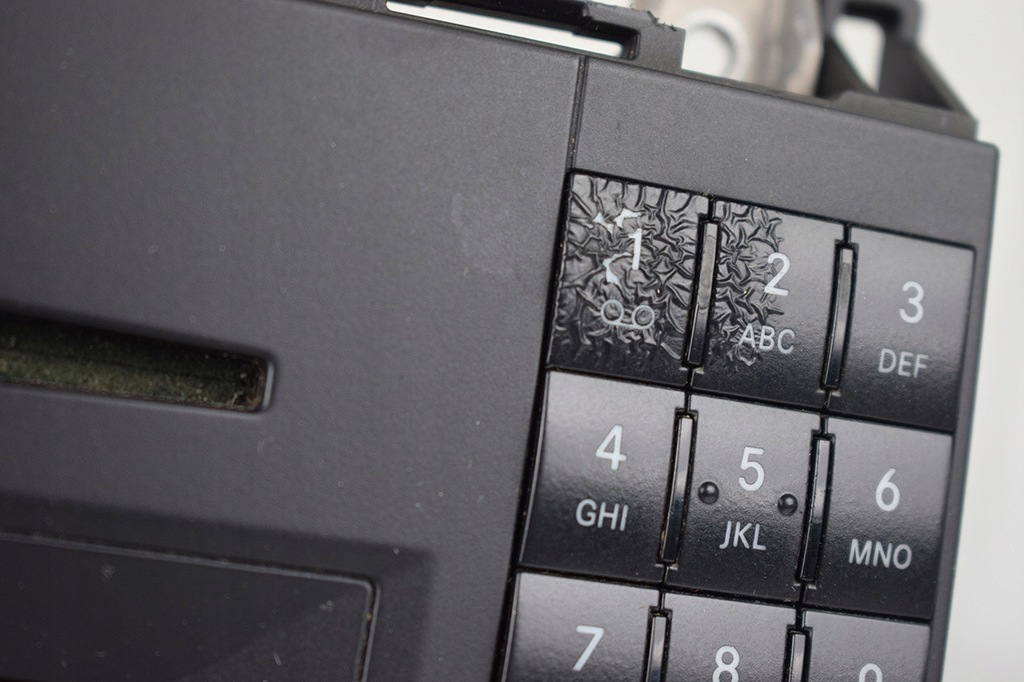 фото №4, Радиопроигрыватель радио mercedes w169 a1698705794