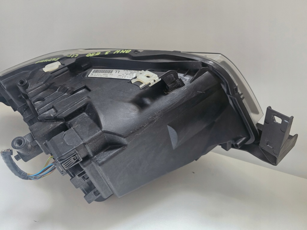 Лампа левая передняя bmw seria 3 e90 e91 lift 631172025819 направляющая Доставка