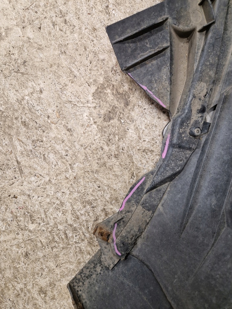 фото №12, Volvo xc70 ii 07- бампер перед передній 30678678 демонтаж