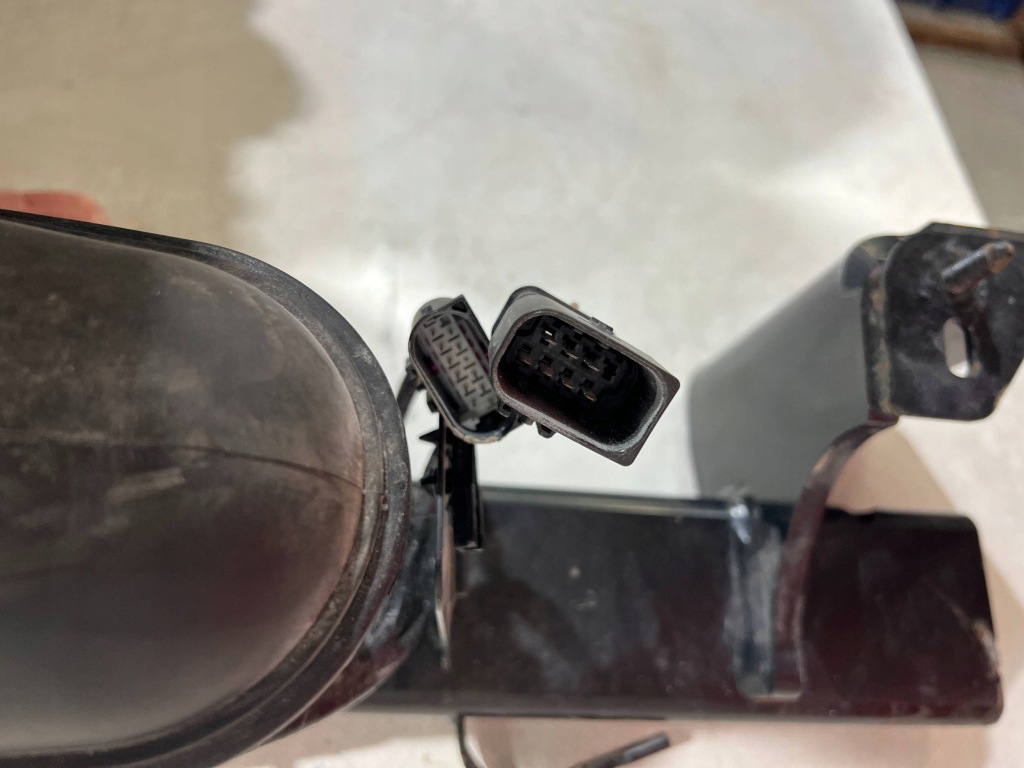 Фаркоп  буксировочный электрический bmw 4 i4 g26 9465776 303473600011 Оригинал