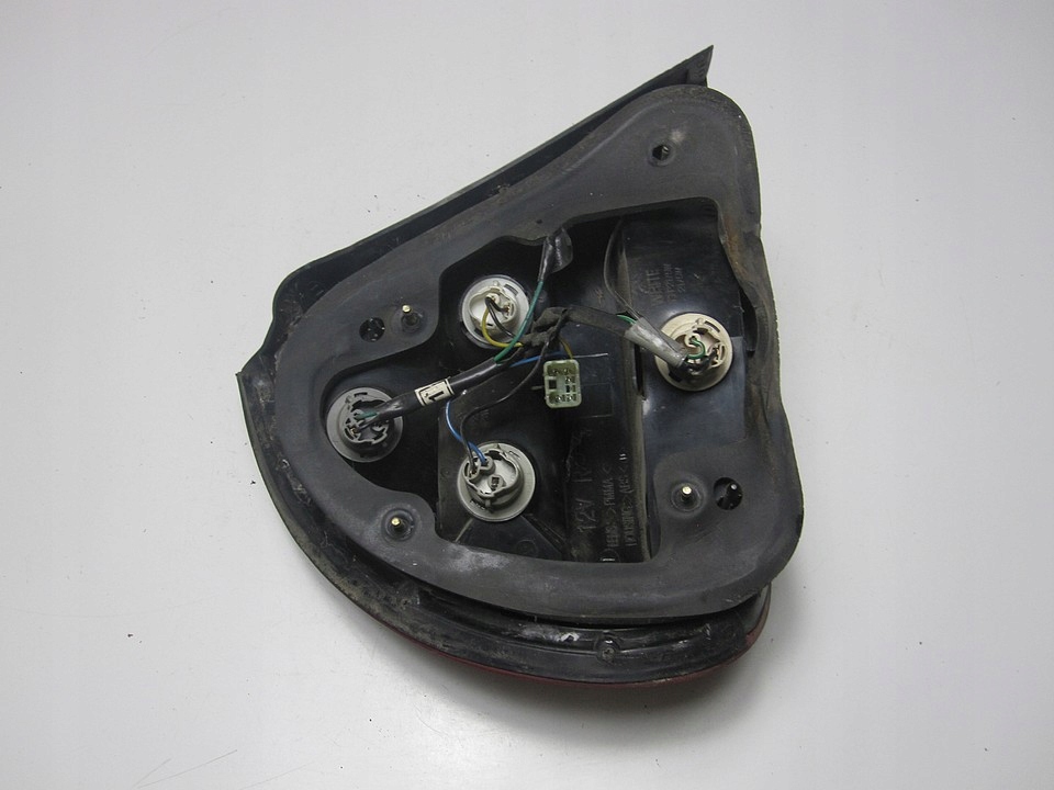 фото №8, Лампа задняя правая hyundai sonata iii 97r 228