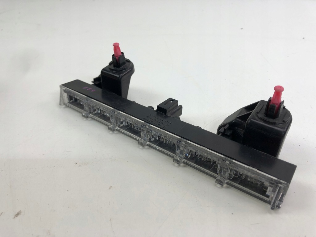 фото №8, Toyota auris ii третий свет стоп 12-584