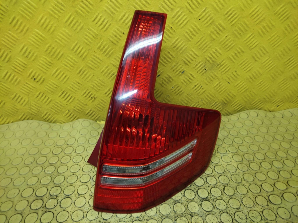 фото №1, Citroen c4 лампа правый задняя 9655863980