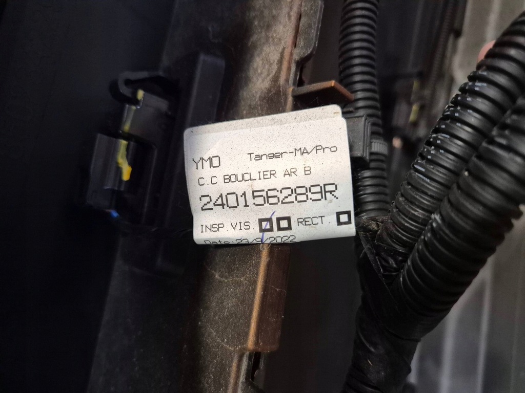 фото №8, Dacia sandero iii stepway 20-22r бампер задняя teppy pdc + камера 240156289r