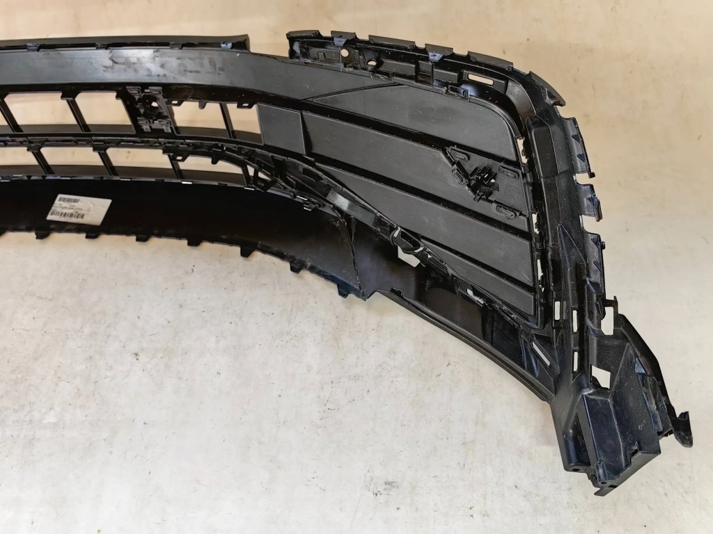 фото №16, Vw tiguan ii lift r-line- решётка нижняя бампера перед