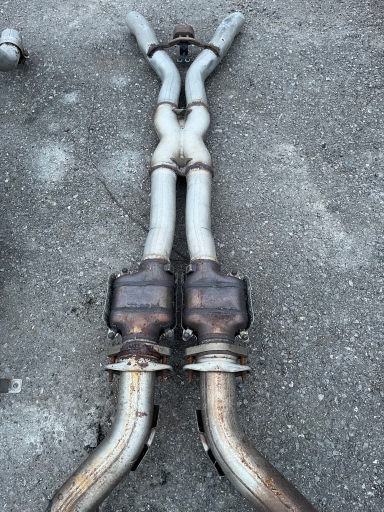 Выхлоп гаситель chevrolet corvette c7 stingray комплектный ! Недорого