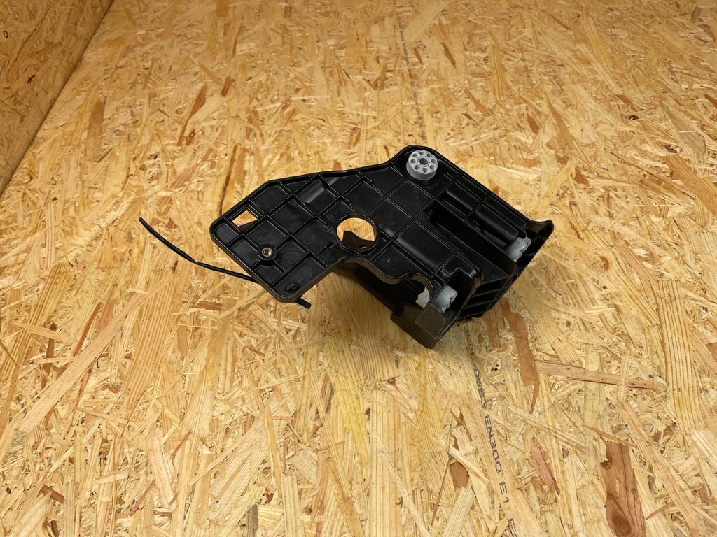 фото №8, Кронштейн кронштейн насоса рідина охолоджуючий bmw i4 g26 8490361