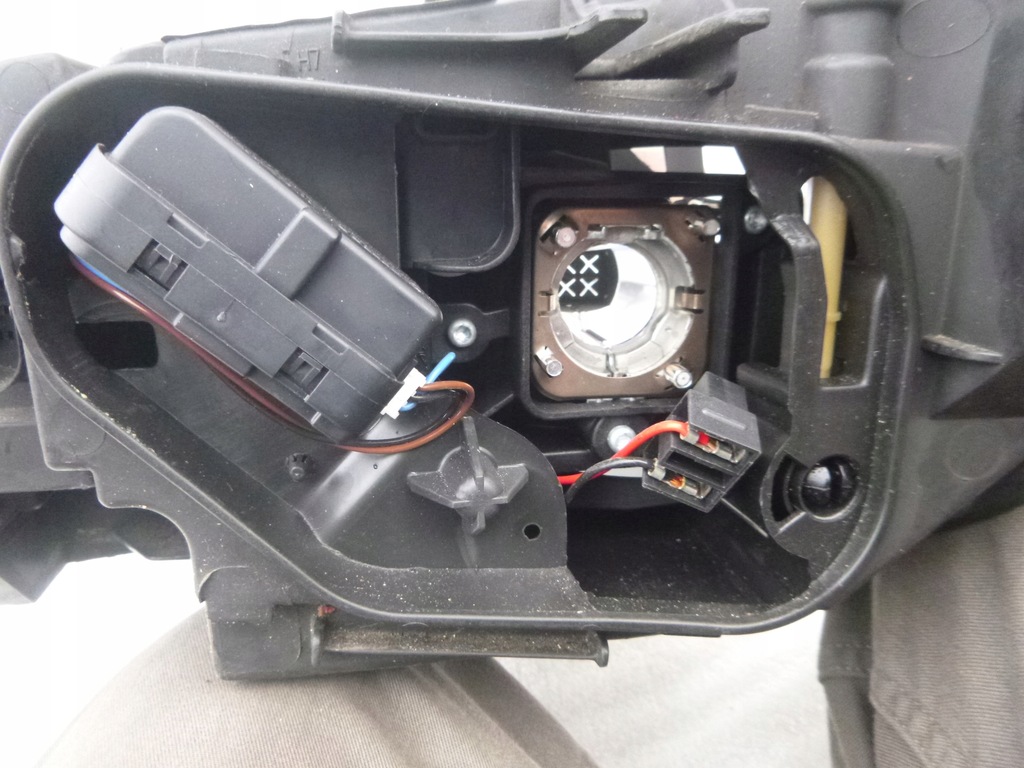 фото №7, Лампа правый перед audi q7 4l