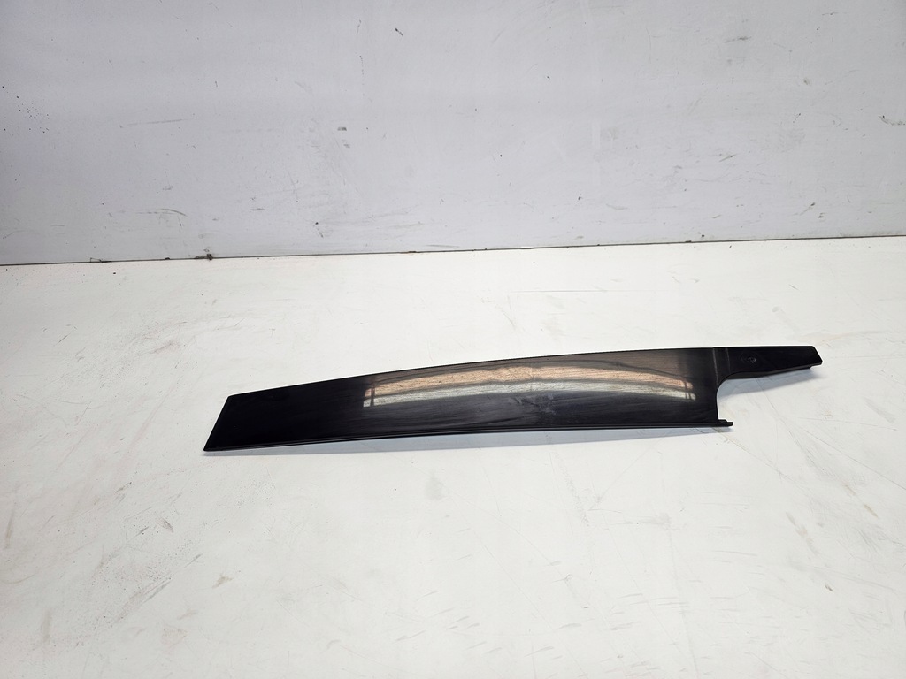 фото №1, Накладка защита дверь правый перед audi q5 8r 8r0837902