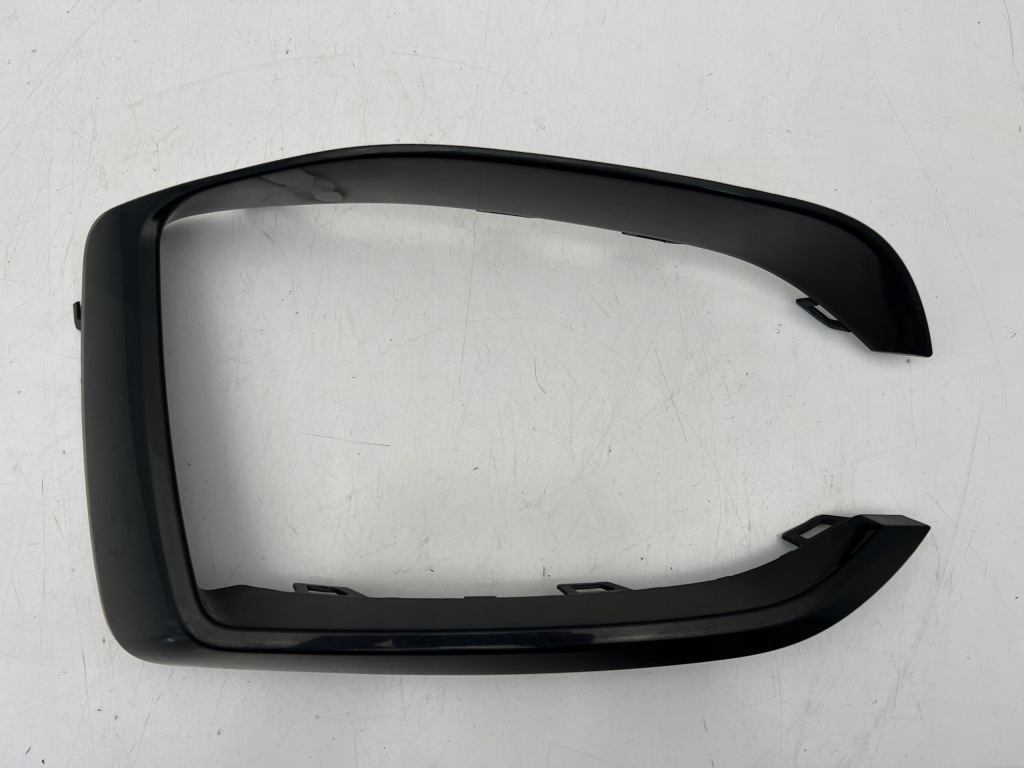 фото №1, Bmw 1 f40 молдинг бампера передній ліва перед 19-