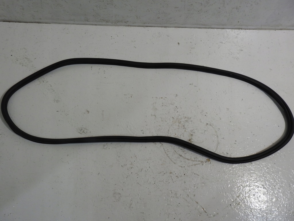 фото №1, Peugeot 3008 ii 2021 резиновый прокладка багажника заднего / na кузов