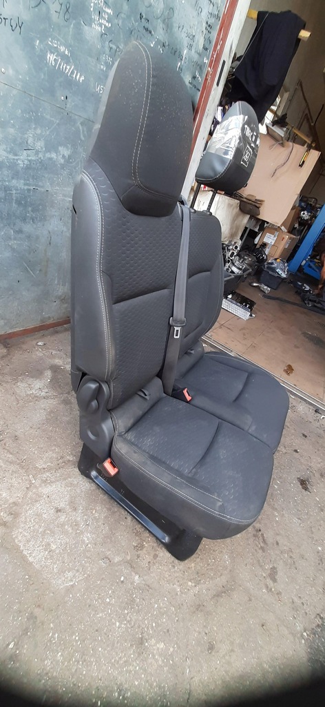 фото №8, Сиденье лавка заднее сиденье левый перед левая передняя uk renault trafic iii