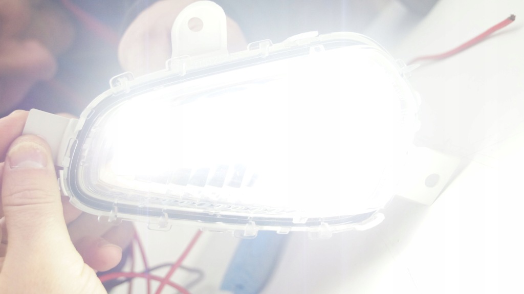 Volvo v40 r design cross 12- протитуманна фара led drl lh g Оригінал