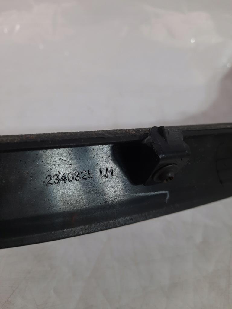 фото №16, Gmc acadia 12-16 заглушка тунель середнього ліва права 22796102 usa