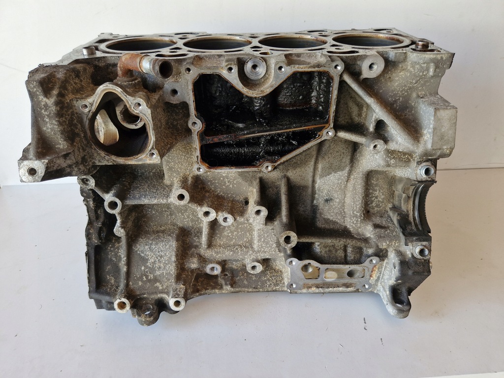 фото №8, Блок двигуна ford c-max mk1 2.0 b 16v 145km aoda