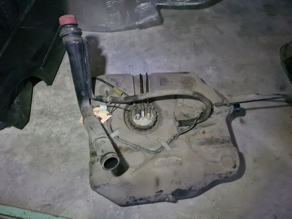 фото №1, Бак топлива bak land rover discovery i дизель