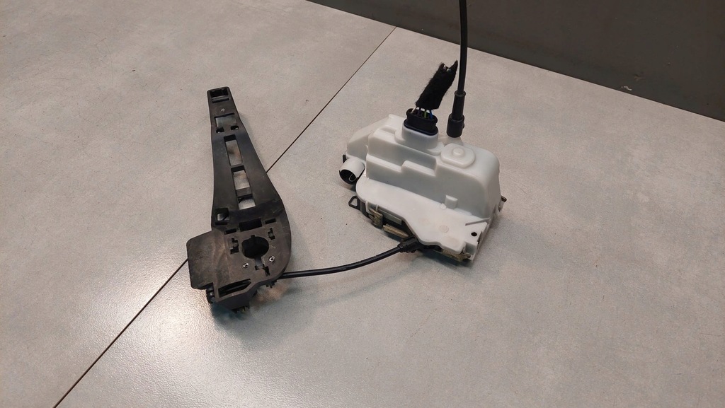 фото №9, Замок двері правий перед citroen c2 1.4 b 52187780