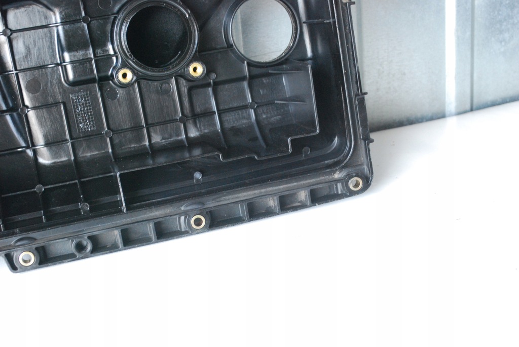 фото №9, Крышка клапанов nissan note 1.4b